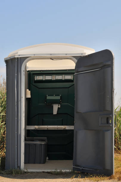 Best Construction site porta potty rental  in Paw Paw, MI