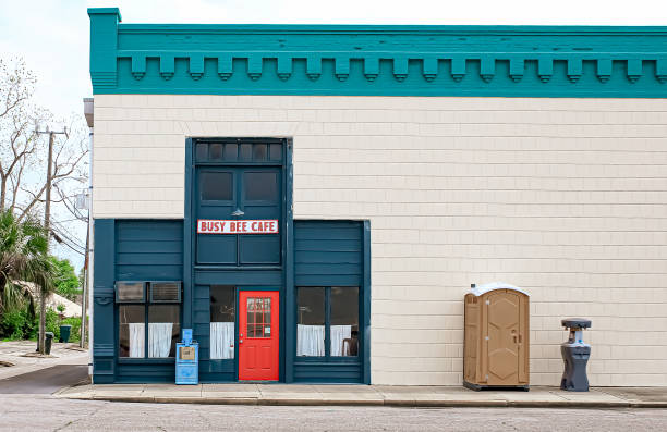 Porta potty rental for outdoor events in Paw Paw, MI